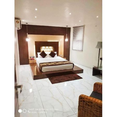 Hotel The Royal, Sehore المظهر الخارجي الصورة